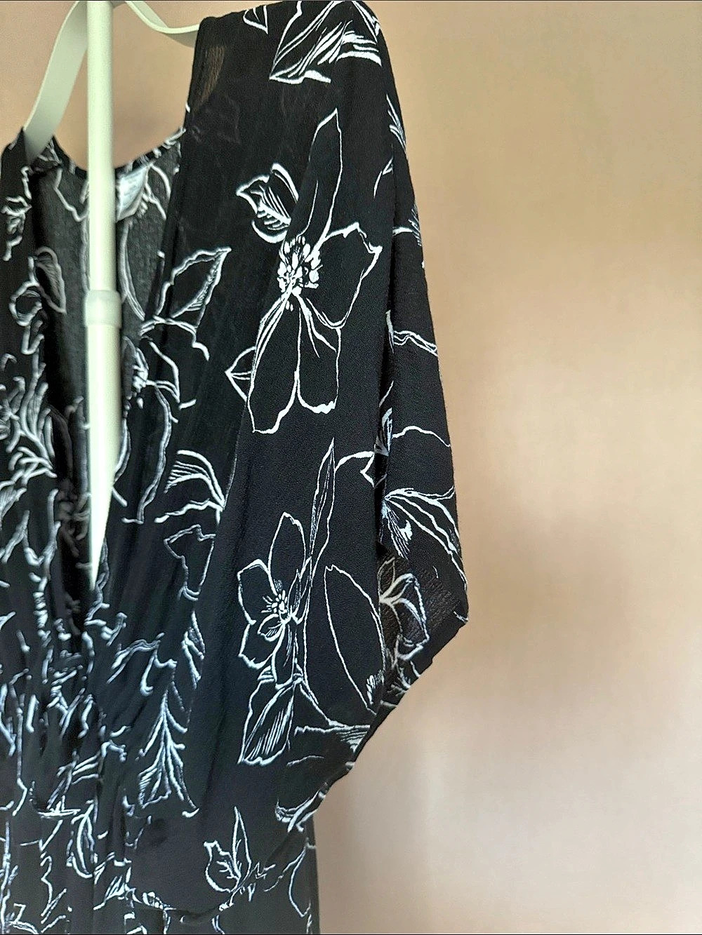 Time and Tru Floral Mini Dress Cover Up in Black & White Floral Size Small-Med. - Picture 3 of 5